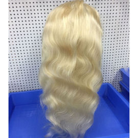 A cutícula completa da onda do corpo das perucas do cabelo humano de Remy do laço da platina alinhou 30 polegadas